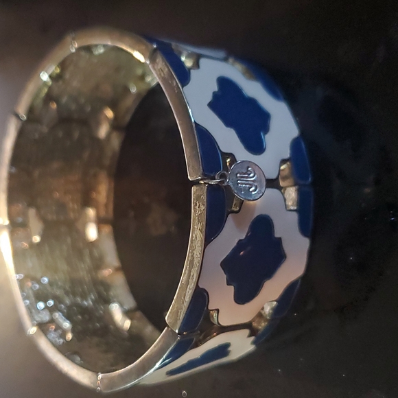 Blue and White Bracelet - Picture 2 of 3